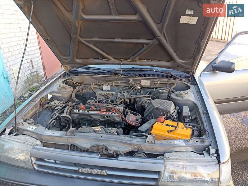 Универсал Toyota Carina 1990 в Луцке