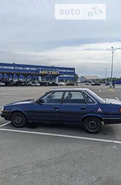 Седан Toyota Carina 1984 в Киеве