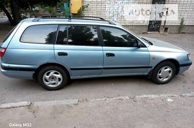 Седан Toyota Carina 1994 в Кременчуге