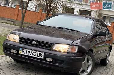 Седан Toyota Carina 1992 в Одессе