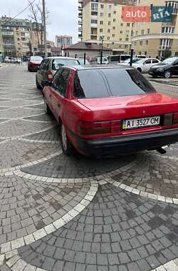 Седан Toyota Carina 1988 в Ірпені