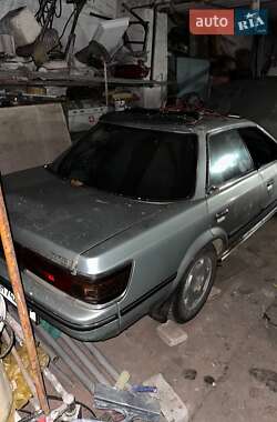 Седан Toyota Carina 1988 в Одесі