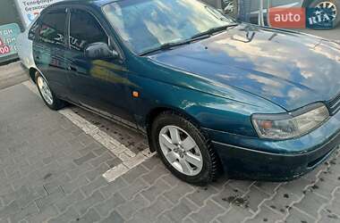 Седан Toyota Carina 1993 в Измаиле