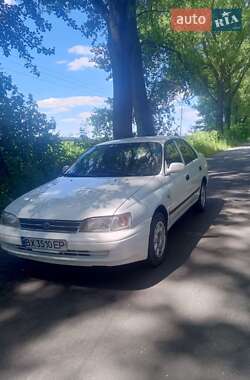 Седан Toyota Carina 1993 в 