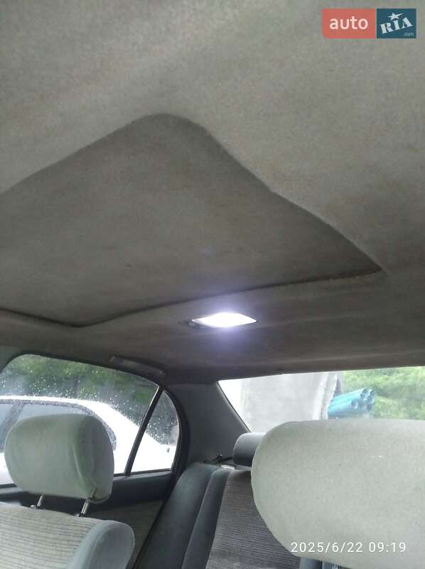 Седан Toyota Carina 1995 в Боярке