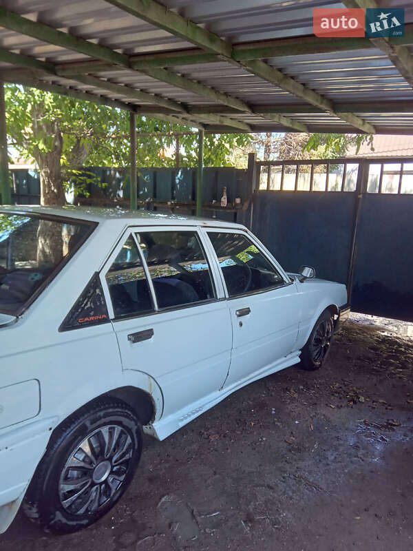 Седан Toyota Carina 1982 в Черноморске