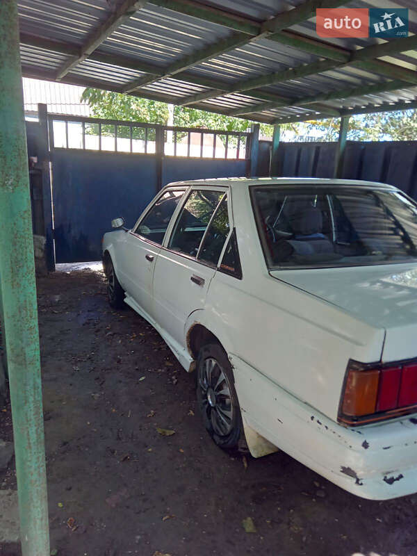 Седан Toyota Carina 1982 в Черноморске