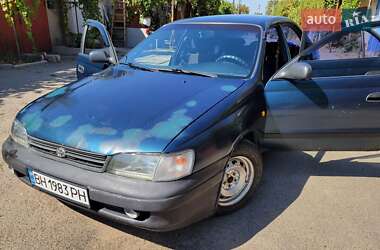 Седан Toyota Carina 1992 в Одессе