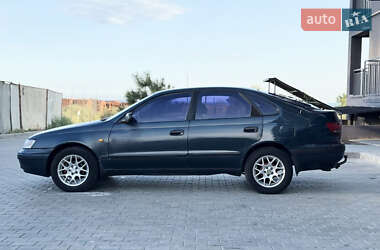 Седан Toyota Carina 1993 в Южному