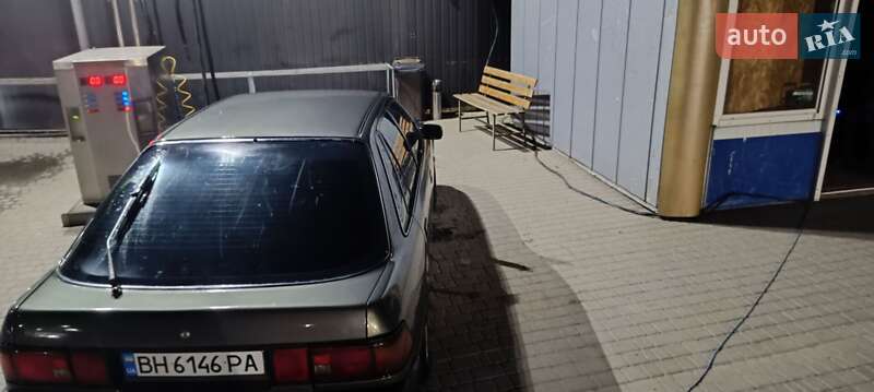 Toyota Carina 1990