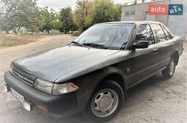 Седан Toyota Carina 1990 в Харкові
