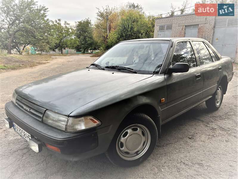 Toyota Carina 1990