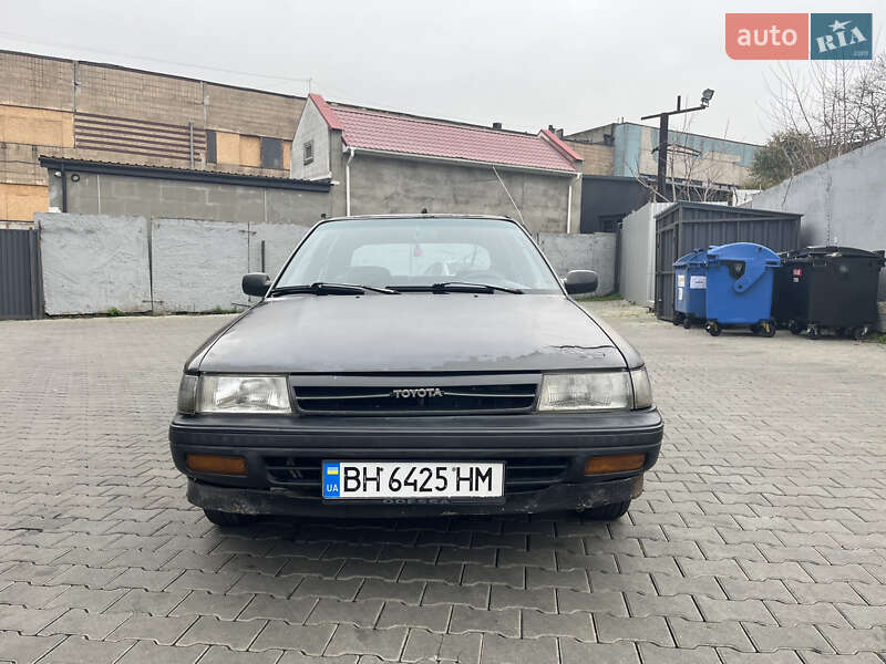 Хэтчбек Toyota Carina 1991 в Одессе