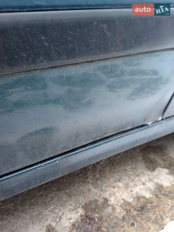 Седан Toyota Carina 1996 в Киеве