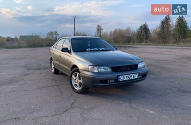Седан Toyota Carina 1993 в Мене