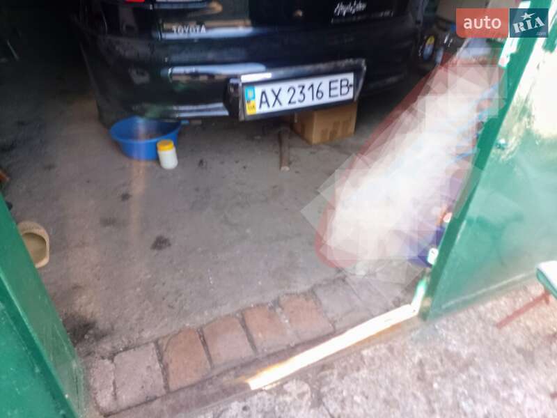 Седан Toyota Cavalier 1997 в Валках