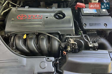 Купе Toyota Celica 2001 в 