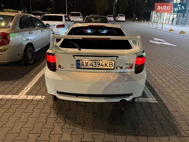 Купе Toyota Celica 2003 в Києві