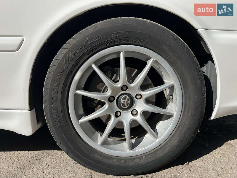 Седан Toyota Chaser 2000 в Одесі