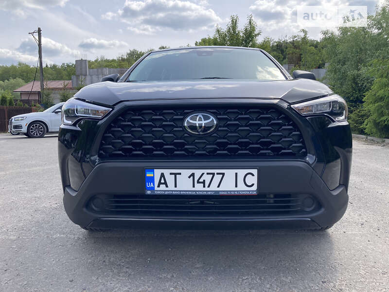 Внедорожник / Кроссовер Toyota Corolla Cross 2022 в Киеве