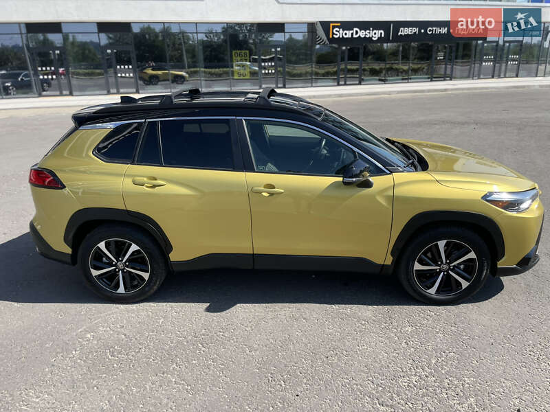 Позашляховик / Кросовер Toyota Corolla Cross 2023 в Києві