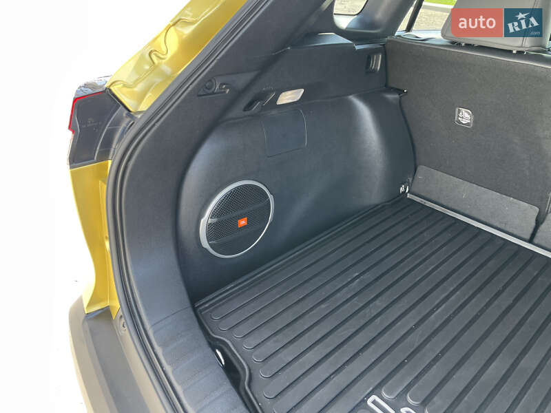 Позашляховик / Кросовер Toyota Corolla Cross 2023 в Києві