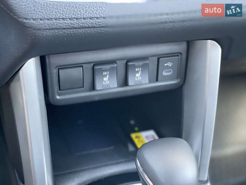 Позашляховик / Кросовер Toyota Corolla Cross 2023 в Києві