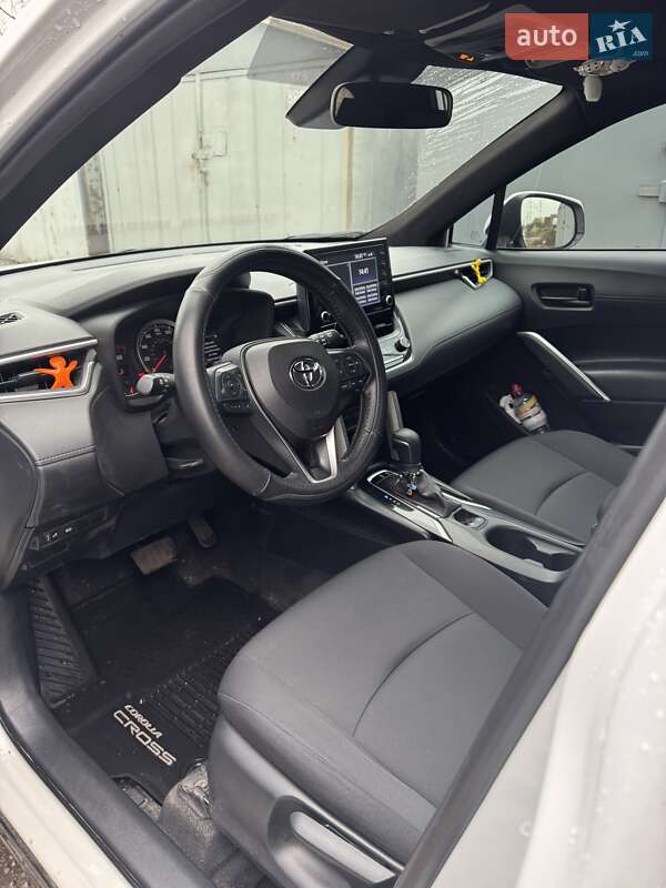 Внедорожник / Кроссовер Toyota Corolla Cross 2022 в Днепре фото 11 Внедорожник / Кроссовер Toyota Corolla Cross 2022 в Днепре