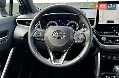Внедорожник / Кроссовер Toyota Corolla Cross 2023 в 