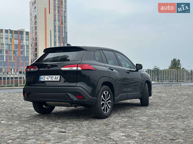 Внедорожник / Кроссовер Toyota Corolla Cross 2023 в Днепре фото 8 Внедорожник / Кроссовер Toyota Corolla Cross 2023 в Днепре