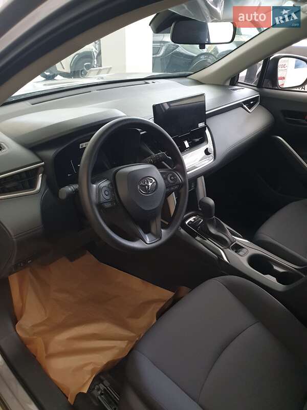 Внедорожник / Кроссовер Toyota Corolla Cross 2024 в Днепре