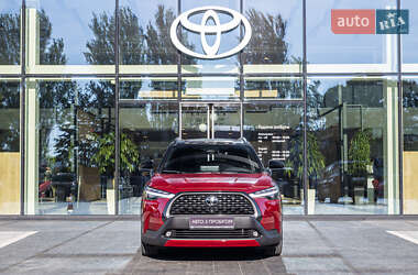 Позашляховик / Кросовер Toyota Corolla Cross 2024 в 
