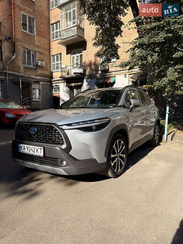 Внедорожник / Кроссовер Toyota Corolla Cross 2023 в Киеве
