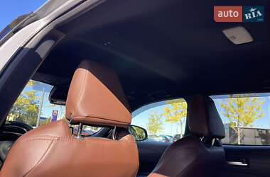 Внедорожник / Кроссовер Toyota Corolla Cross 2023 в 