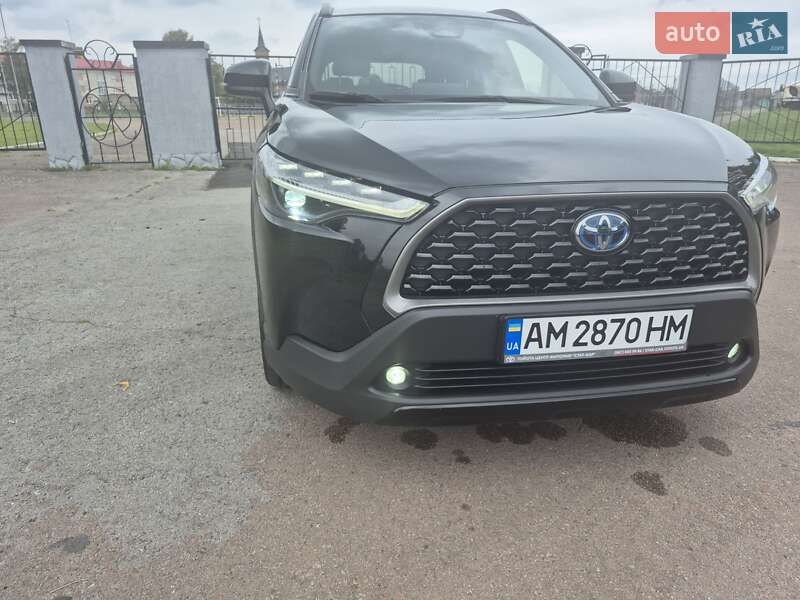 Внедорожник / Кроссовер Toyota Corolla Cross 2023 в Житомире