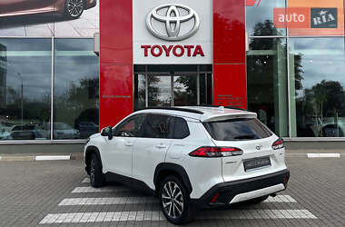 Позашляховик / Кросовер Toyota Corolla Cross 2024 в 