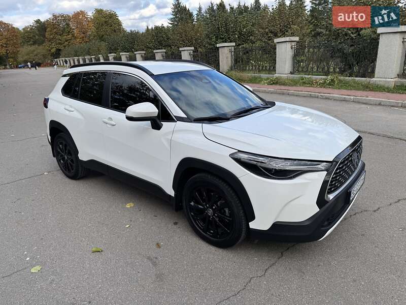 Позашляховик / Кросовер Toyota Corolla Cross 2022 в Умані фото 14 Позашляховик / Кросовер Toyota Corolla Cross 2022 в Умані