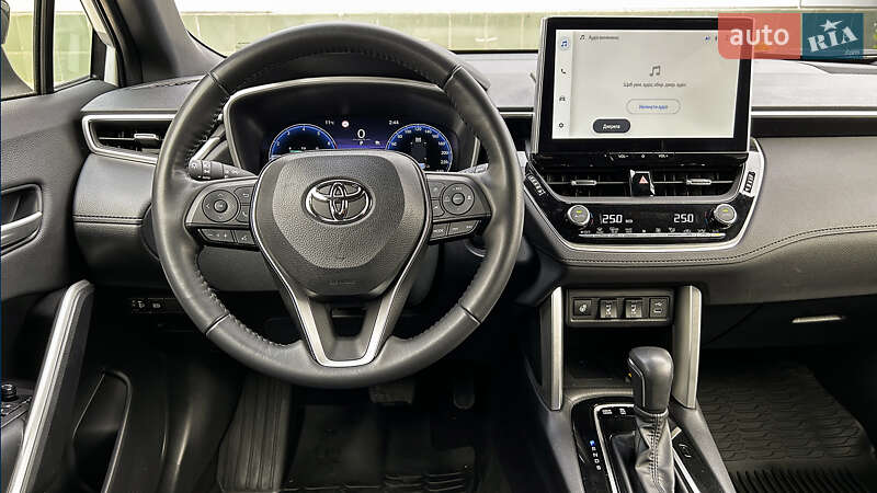 Внедорожник / Кроссовер Toyota Corolla Cross 2024 в Черновцах фото 16 Внедорожник / Кроссовер Toyota Corolla Cross 2024 в Черновцах