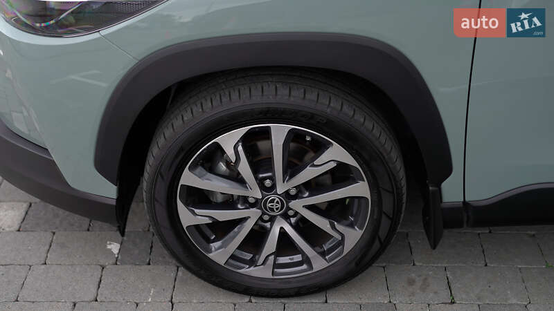 Позашляховик / Кросовер Toyota Corolla Cross 2024 в Львові