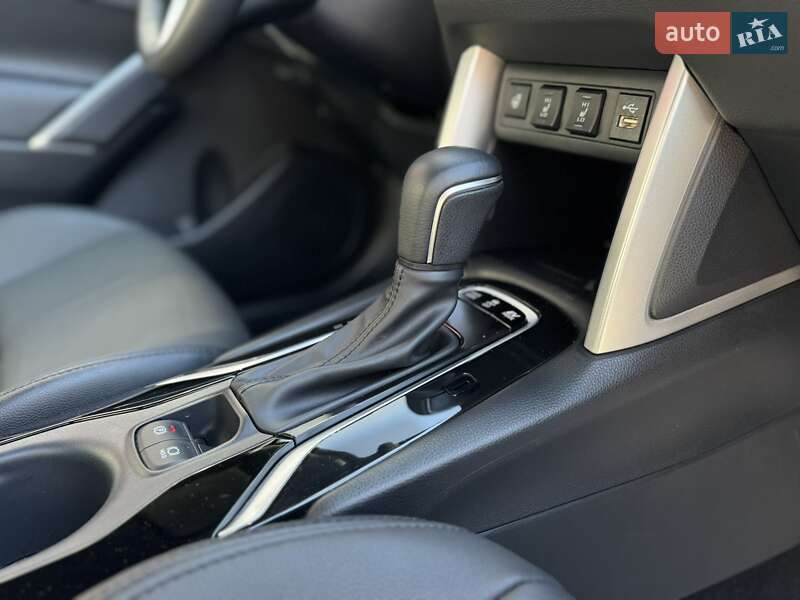 Позашляховик / Кросовер Toyota Corolla Cross 2023 в Тернополі