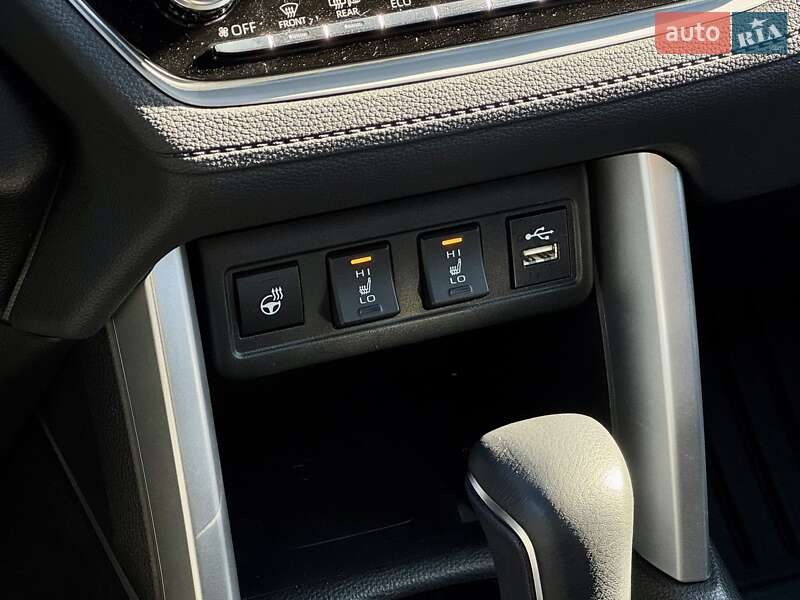 Позашляховик / Кросовер Toyota Corolla Cross 2023 в Тернополі