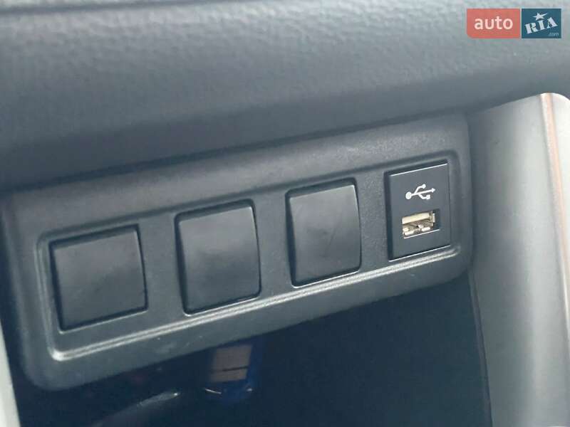 Внедорожник / Кроссовер Toyota Corolla Cross 2022 в Киеве