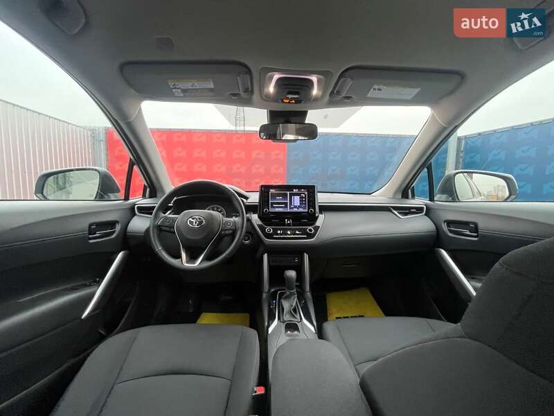 Внедорожник / Кроссовер Toyota Corolla Cross 2022 в Киеве