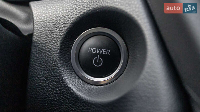 Позашляховик / Кросовер Toyota Corolla Cross 2023 в Дніпрі