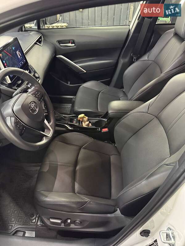 Позашляховик / Кросовер Toyota Corolla Cross 2023 в Києві