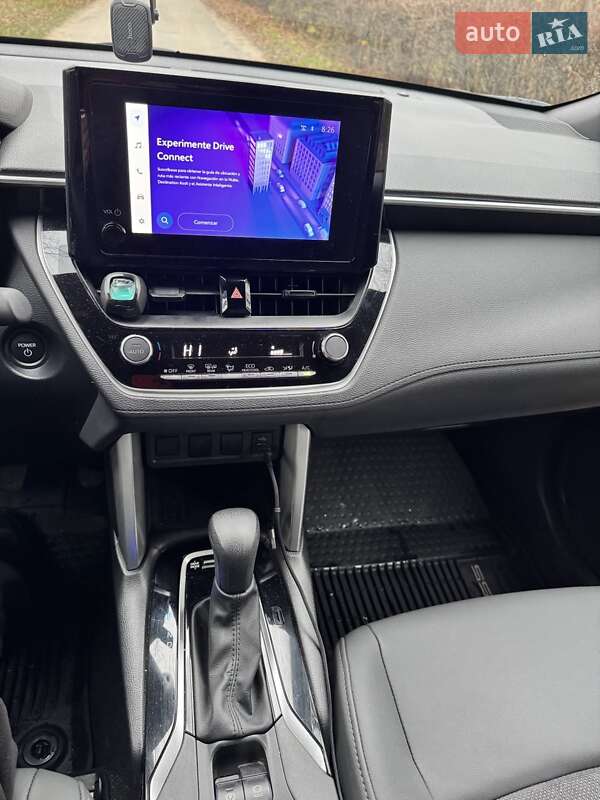 Внедорожник / Кроссовер Toyota Corolla Cross 2024 в Ватутино