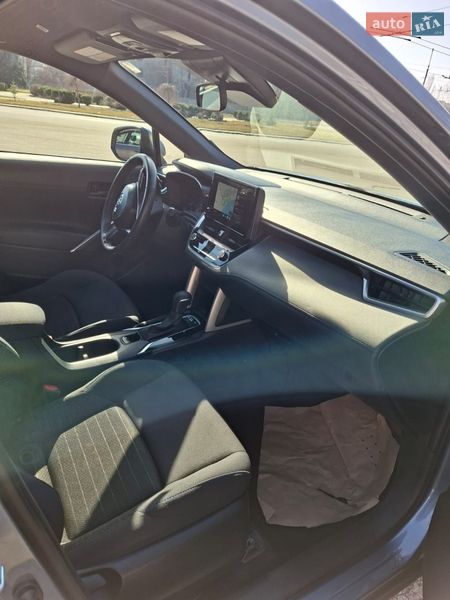 Универсал Toyota Corolla Cross 2024 в Киеве