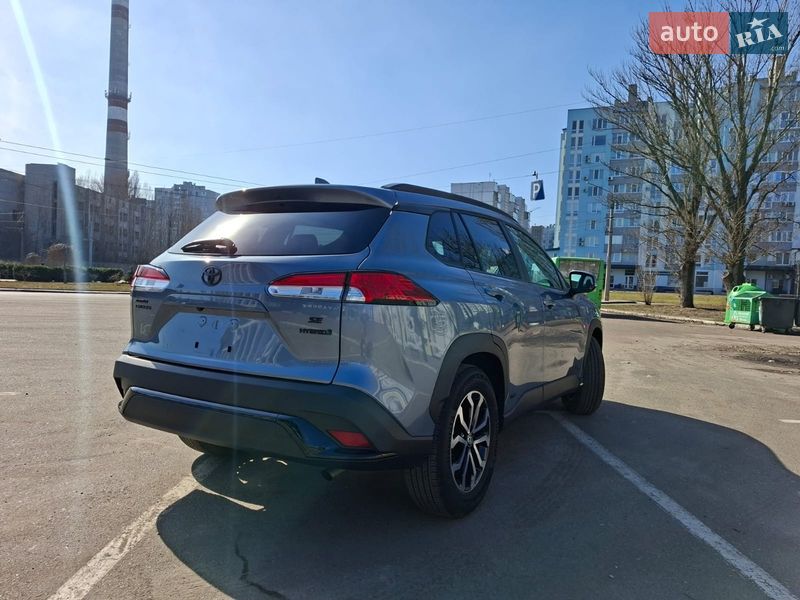 Универсал Toyota Corolla Cross 2024 в Киеве