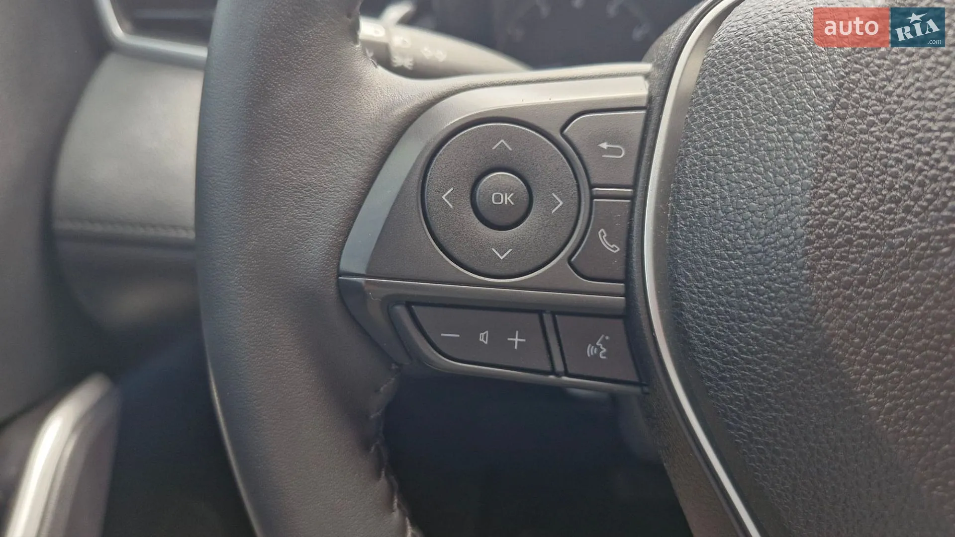 2025 Toyota Corolla Cross - мініатюра 32
