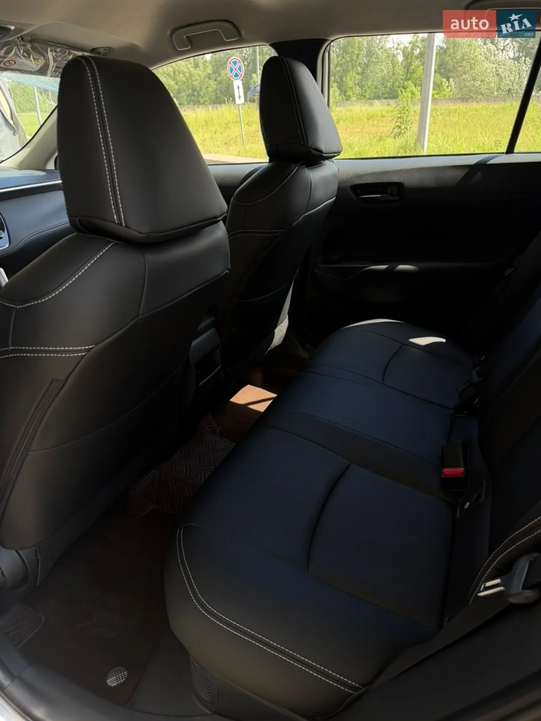 2025 Toyota Corolla Cross - мініатюра 18